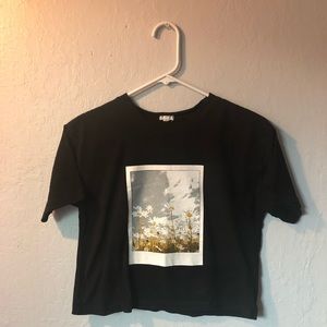 Daisy Print Crop Tee